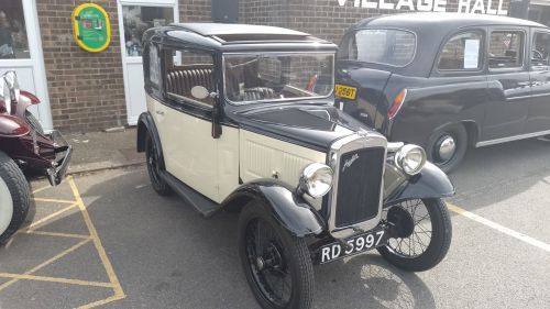 Austin 7 duo tone